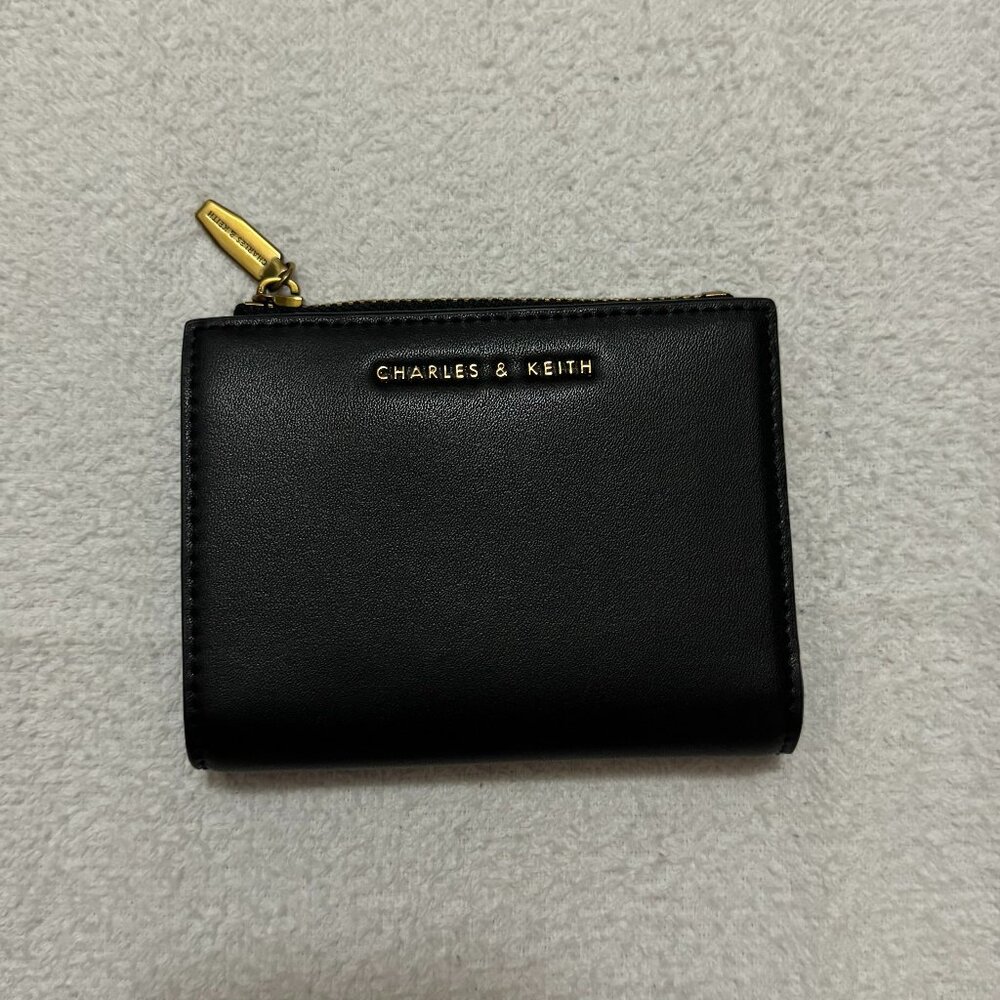 Charles & Keith Harmonee Top Zip Small Wallet, Black